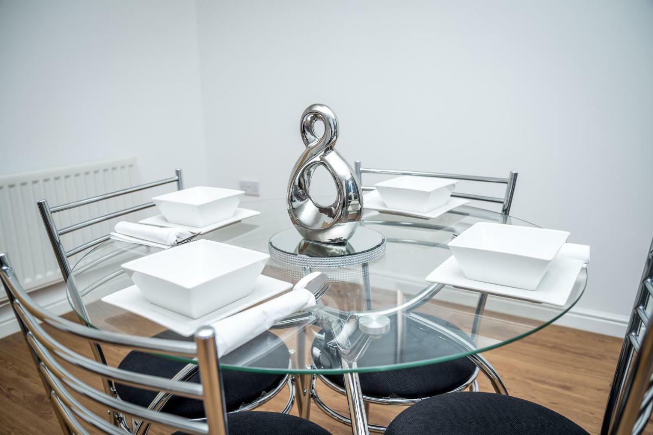 נורת'המפטון Luxuriant Apartments מראה חיצוני תמונה